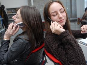 В Україні почали зростати продажі мобільних телефонів