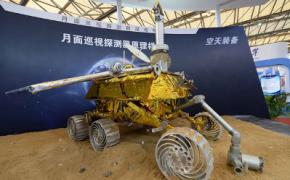 Китай успішно запустив у космос перший місяцехід