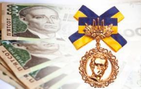 Янукович вдвічі збільшив розмір Шевченківської премії