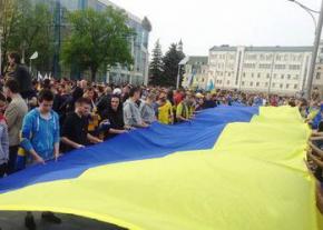 Більше 70% жителів Донбасу підтримує цілісність України