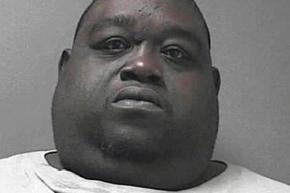 Поліція заарештувала 200-кілограмового чоловіка з марихуаною в жирових складках