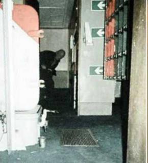 Заснятый на военном корабле призрак с топором поднял на ноги полицию