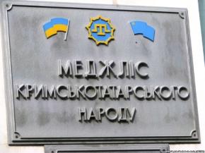 В Симферополе штурмуют здание Меджлиса и редакцию крымскотатарской газеты