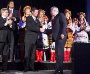 Легенда мирового хоккея Уэйн Гретцки поддержал Украину в борьбе против России