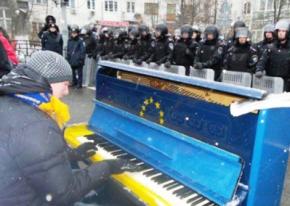 Преподаватели из четырёх стран создают виртуальный музей Майдана