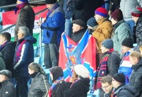 На матчі Ліги чемпіонів без глядачів росіяни вивісили прапор Новоросії
