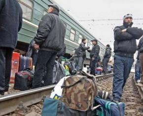 Число переселенців із зони АТО і Криму досягло 423 тисяч осіб