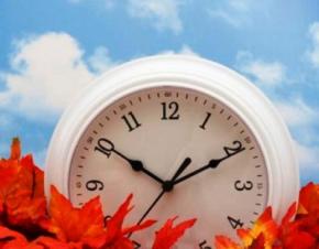 Коли в Україні переводять годинники на зимовий час?
