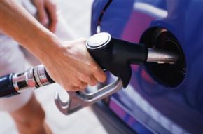 В Україні посилять контроль за якістю бензину на АЗС