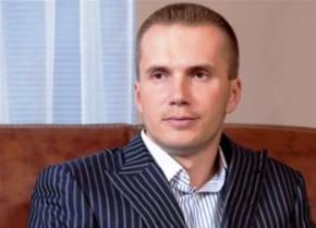 Син Януковича продовжує робити бізнес в Донецьку під охороною 