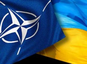 Украинцы хотят безопасности: осталось всего 20% граждан, выступающих против вступления в НАТО, - опрос