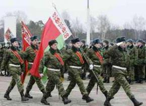 Лукашенко распорядился укрепить белорусскую армию
