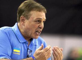 Збірна України з баскетболу позбавляється тренера через борги по зарплаті