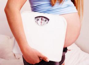 Лишний вес у беременных влияет на плод