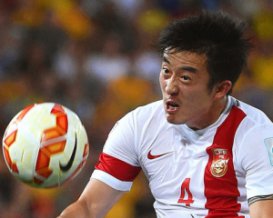 Збірна Китаю може вигнати футболіста за зраду дружині